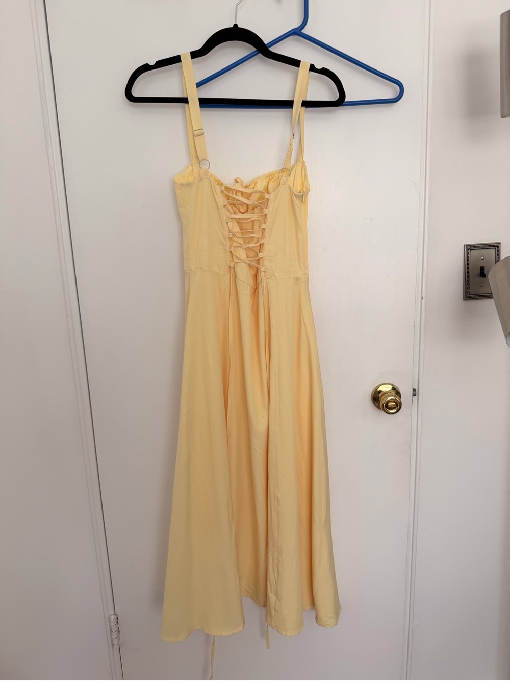 Yellow corset adjustable top midi Dress - Elegant Summer Style - Picture 3 of 3